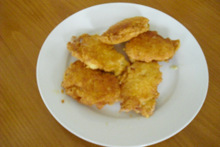 Kuřecí uši (medailonky smažené v sýrovém těstíčku)